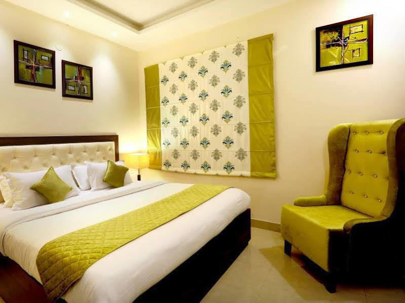 Hotel Rk Grande Ludhiana Eksteriør bilde