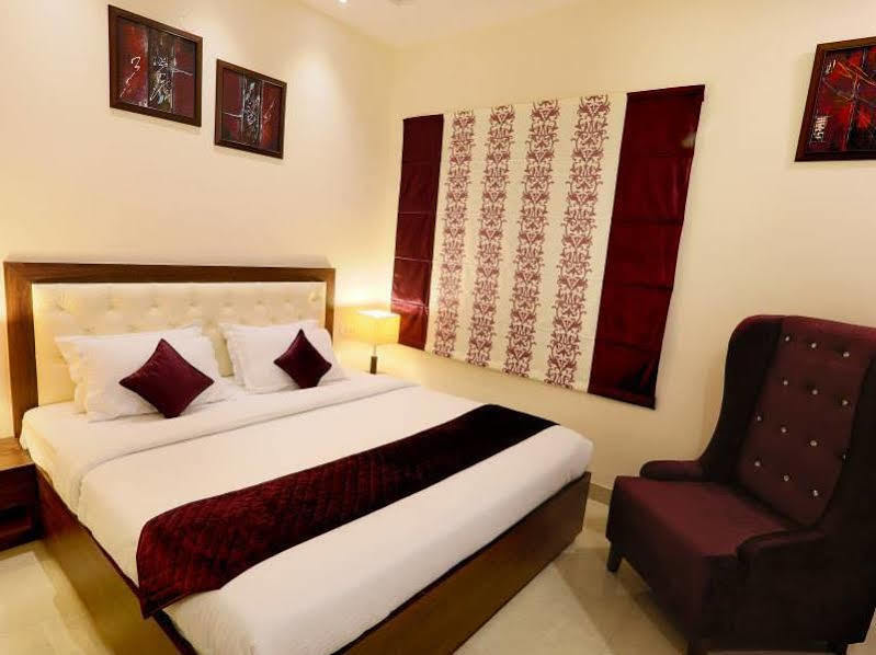 Hotel Rk Grande Ludhiana Eksteriør bilde